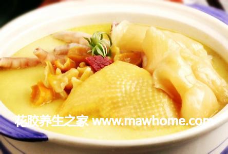 花膠紅棗燉雞湯