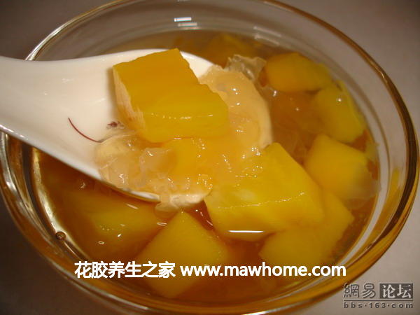 冰糖雪耳花膠燉木瓜