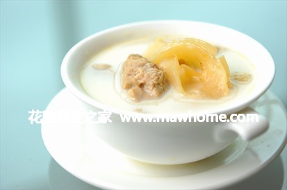杏汁燉花膠白肺 - 健肺化痰，止咳養顏