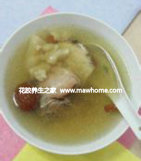 花膠茯苓雞湯