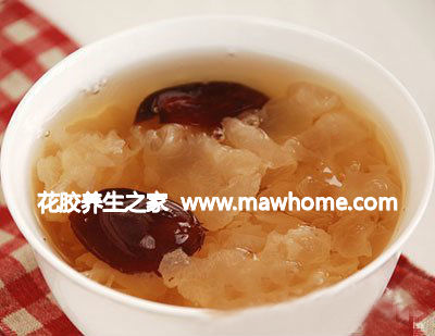 魚膠紅棗銀耳湯的做法