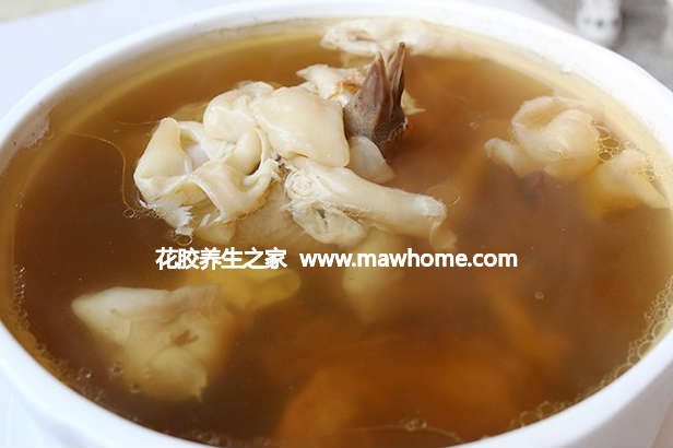 茶樹菇花膠燉鴿子