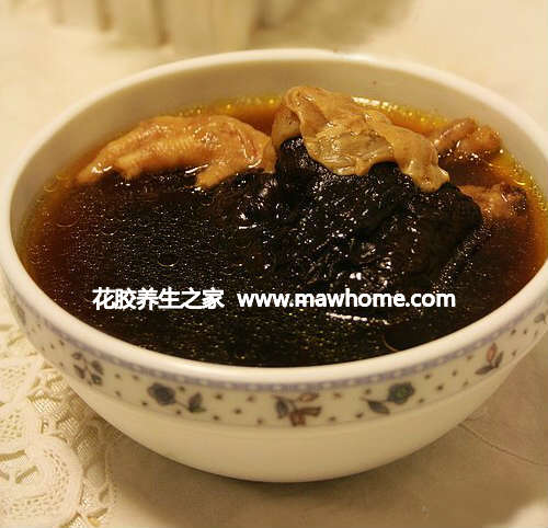 黑虎掌花膠燉雞腳湯