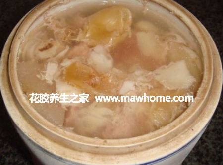 花膠雪梨燉湯