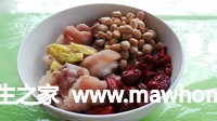 豬腳花生煲花膠