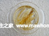 椰汁燉花膠的做法