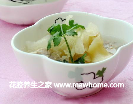 花膠銀耳沙骨湯的做法