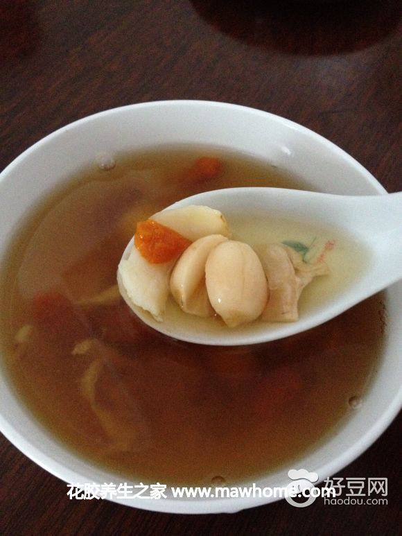 魚膠蓮子百合枸杞湯