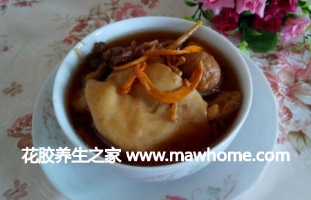 花膠瑤柱參花燉豬展肉