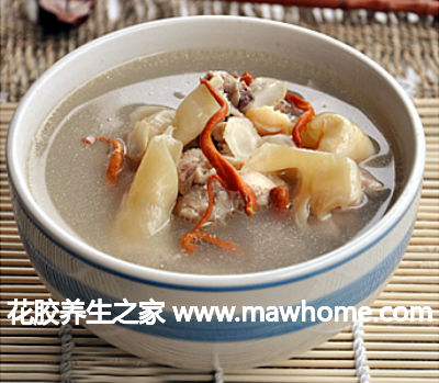 瑤柱花旗參花膠蟲草花煲烏雞