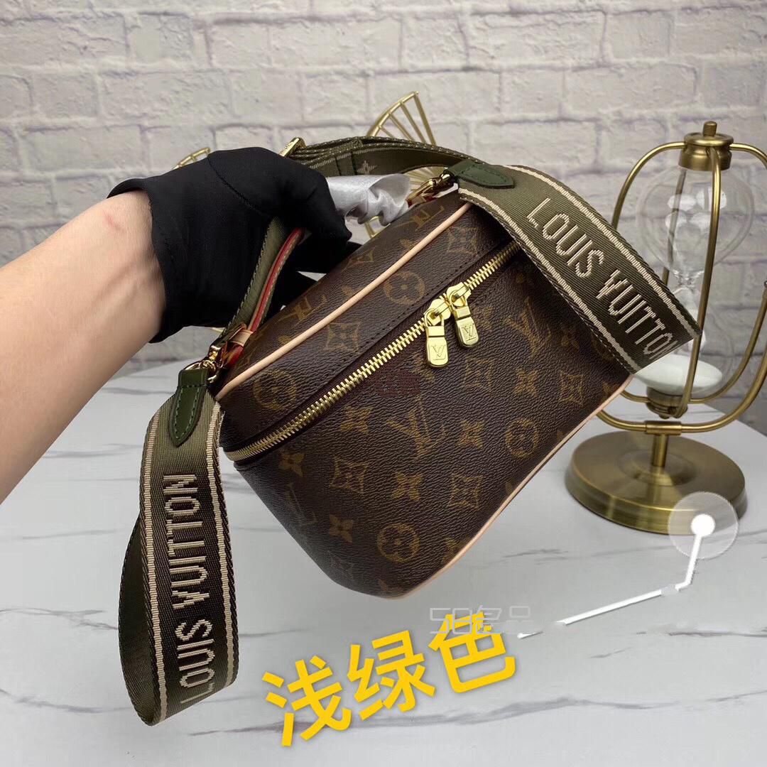 Lv化妝品包,lv與gucci