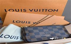心心念念的Lv麻將包MINI POCHETTE ACCESSOR,lv