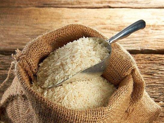 家庭裝米用什么容器好？大米保存一年不壞的小妙招