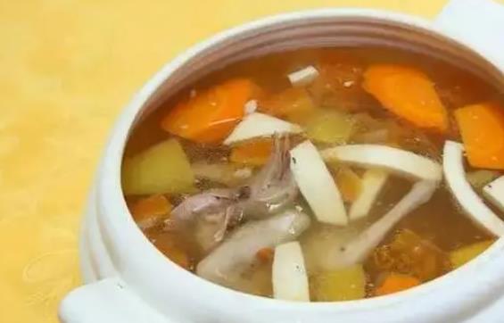 燉鴿子湯放什么最營養？鴿子湯有助于傷口愈合嗎？