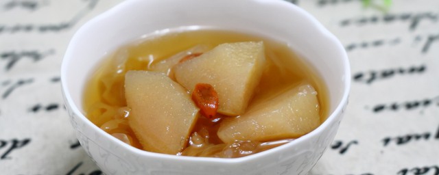 吃什么止咳潤肺(吃什么可以潤肺止咳)