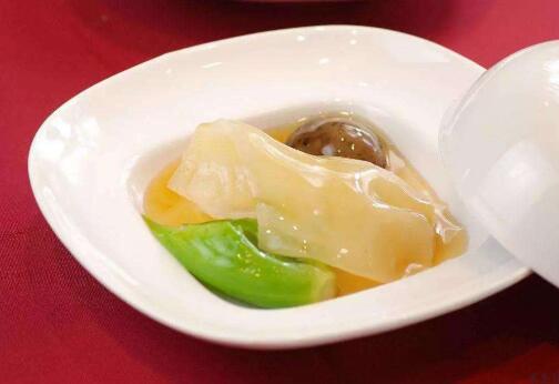 坐月子如何吃魚膠