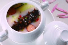 夏天吃海參好還是冬天吃好，夏天吃海參會導致便秘嗎?