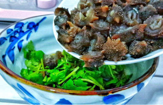 海參和什么食物相克不能一起吃,肝病能吃海參嗎