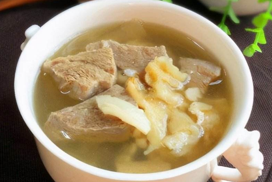 海參花膠烏雞湯的做法竅門能放玉竹嗎