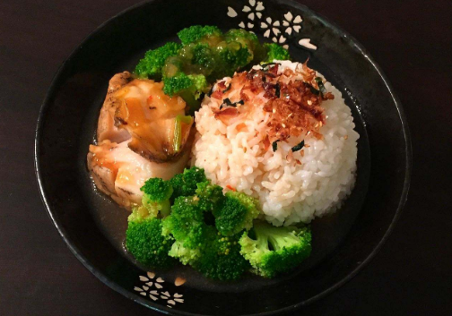 10頭鮑魚什么價，一只多大厘米