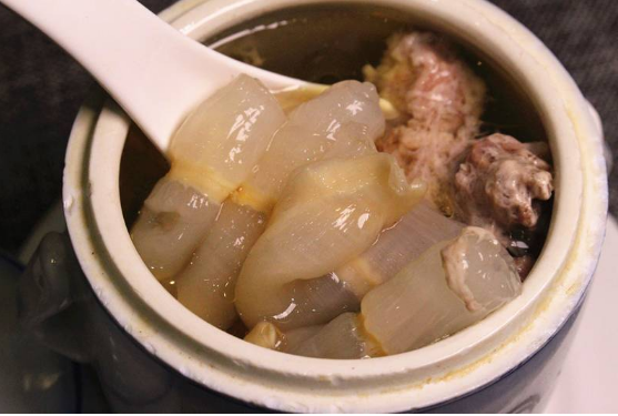芡實蓮子花膠湯的做法竅門以及作用功效是什么